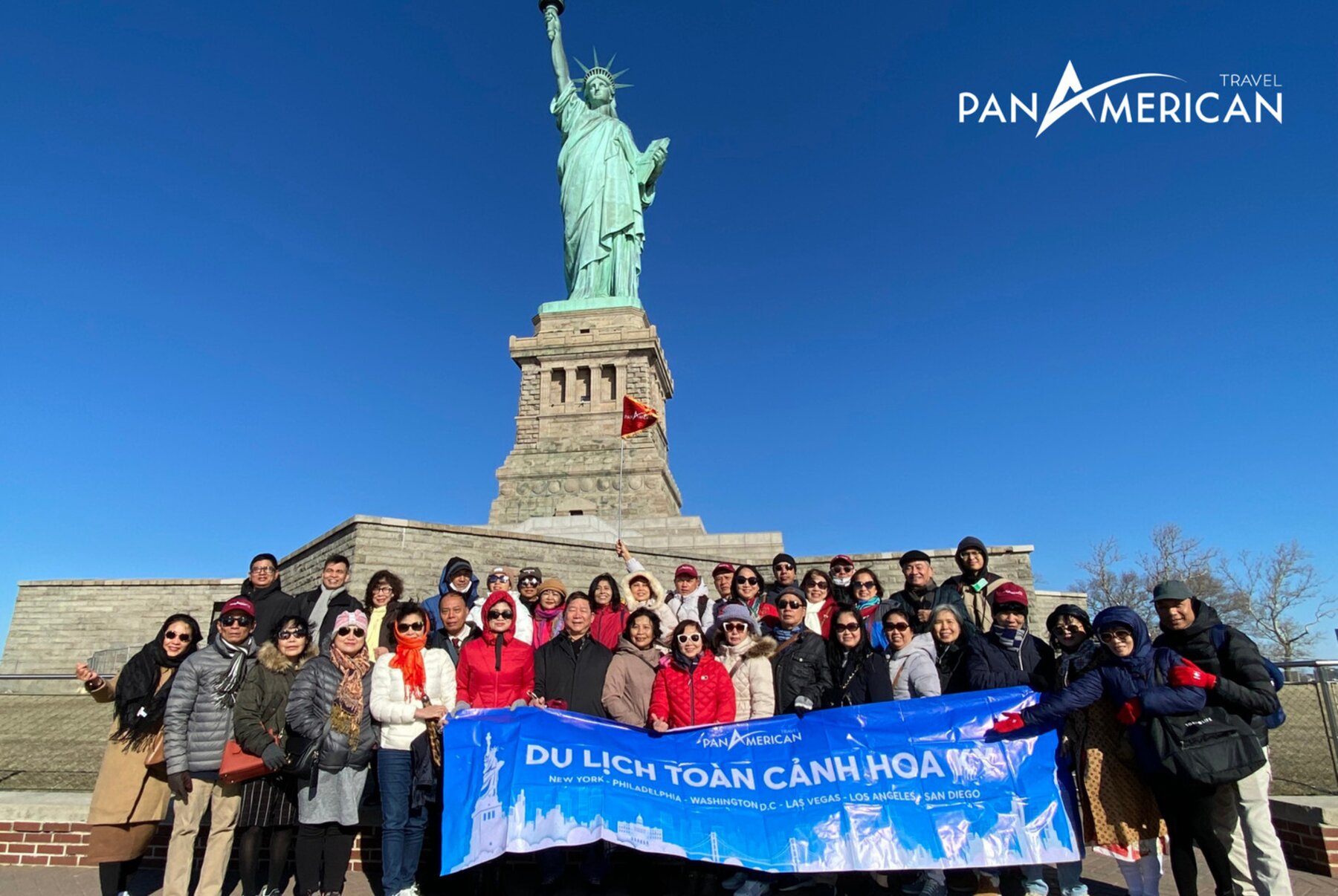 Đoàn khách du lịch New York của Pan American Travel
