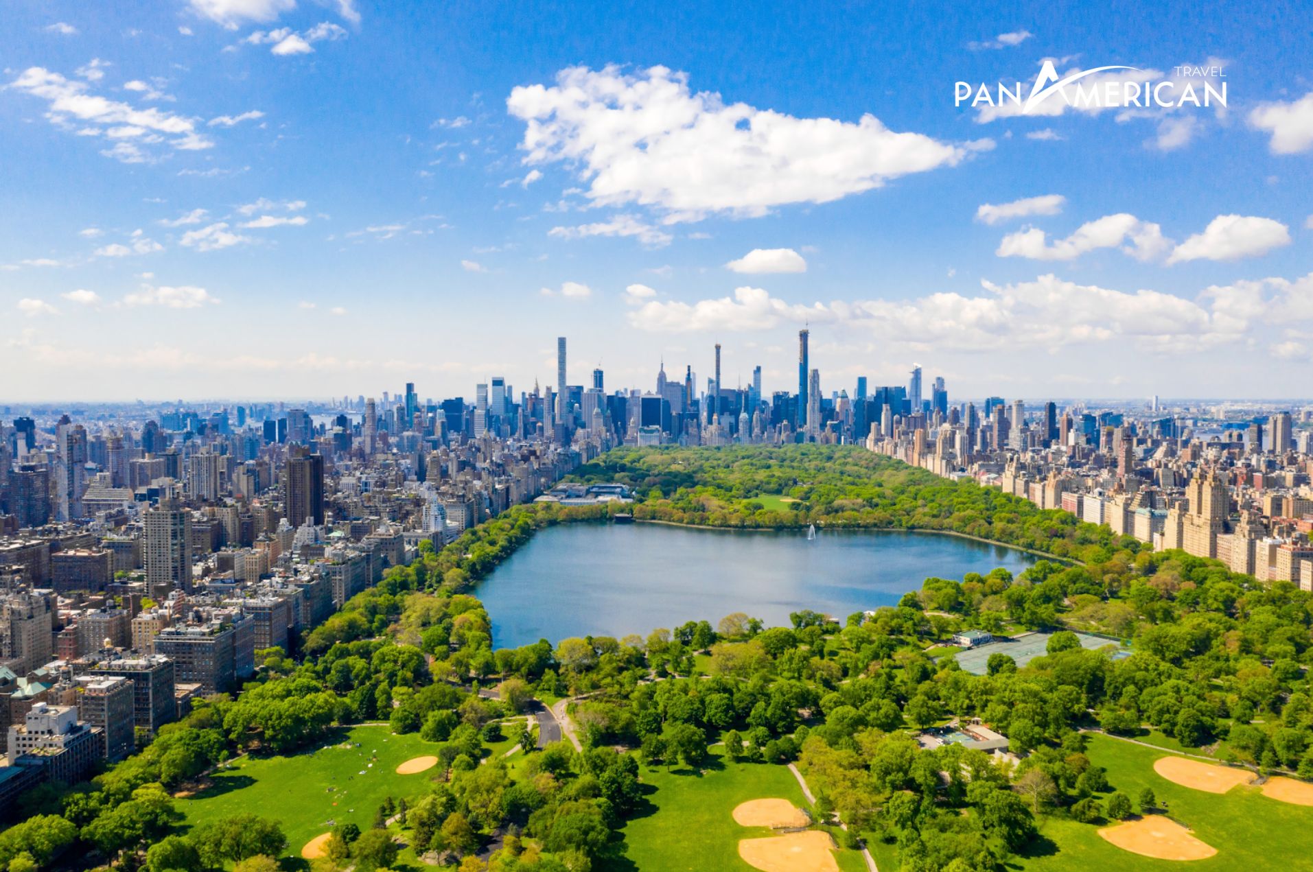 Khung cảnh xanh mướt của Central Park giữa đảo Manhattan